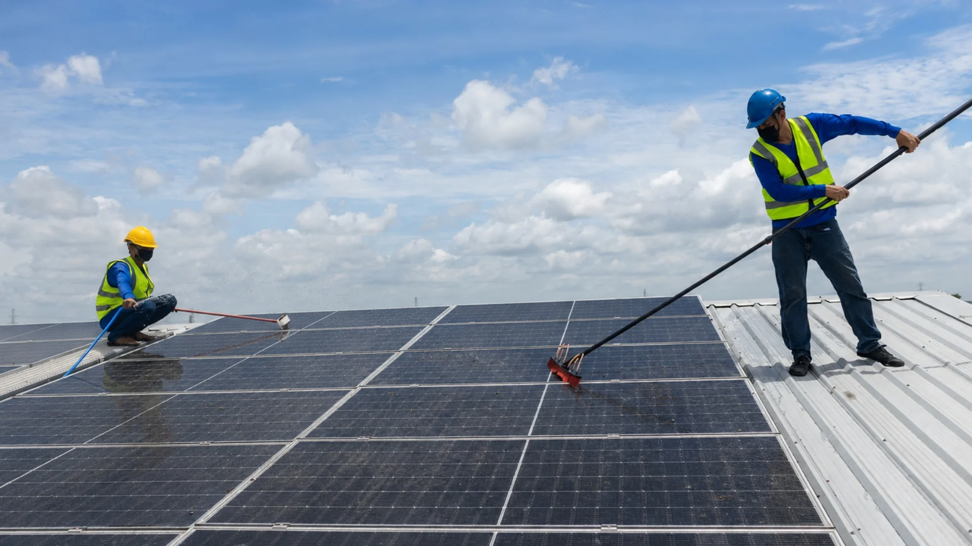 □ Solar Panel Cleaning== (3)